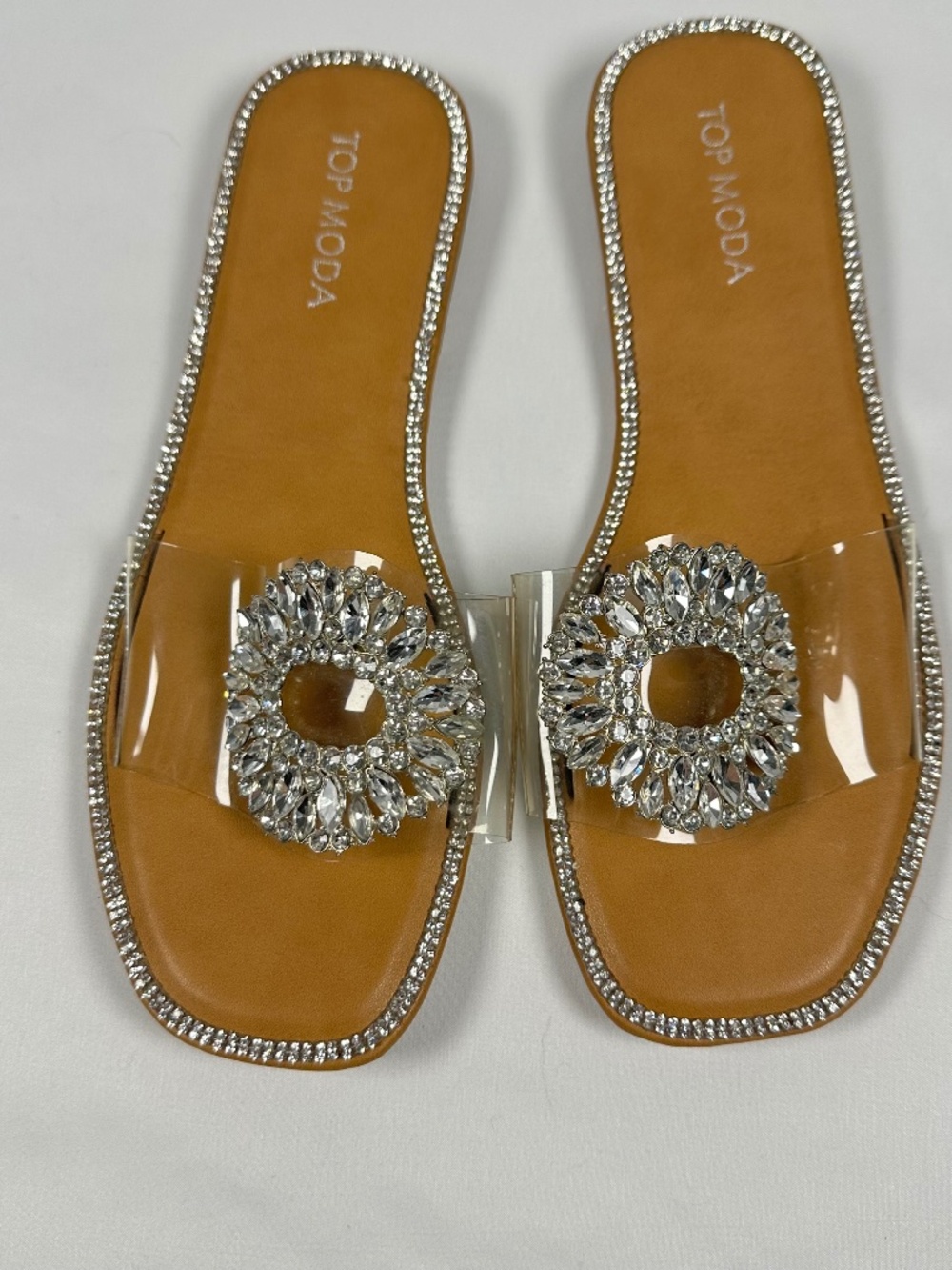 Top Moda Clear Vinyl Straps Large Circular Rhinestone Sunburst Buckle Sandal 7M